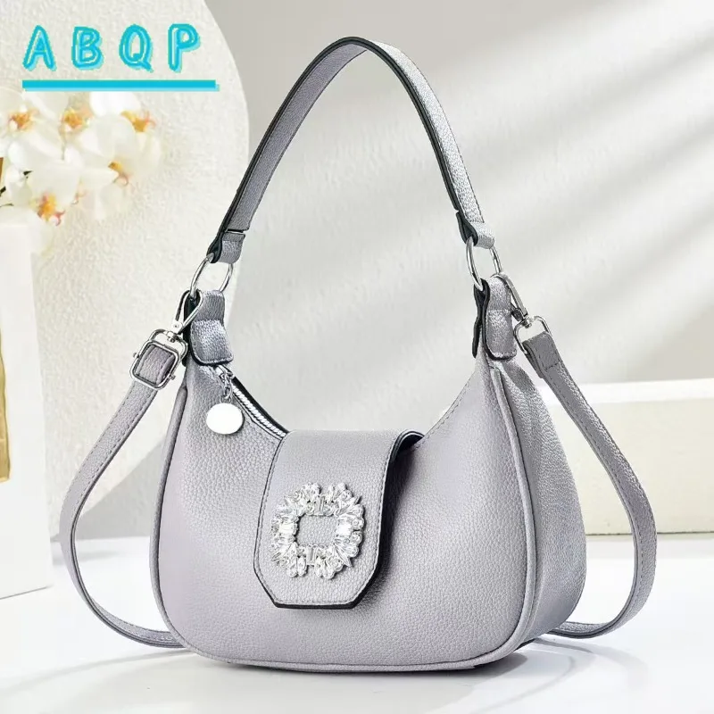 

Shoulder Bag Textured French Women's handbag Large Capacity New Fashion Armpit Bags Simple Messenger Bag