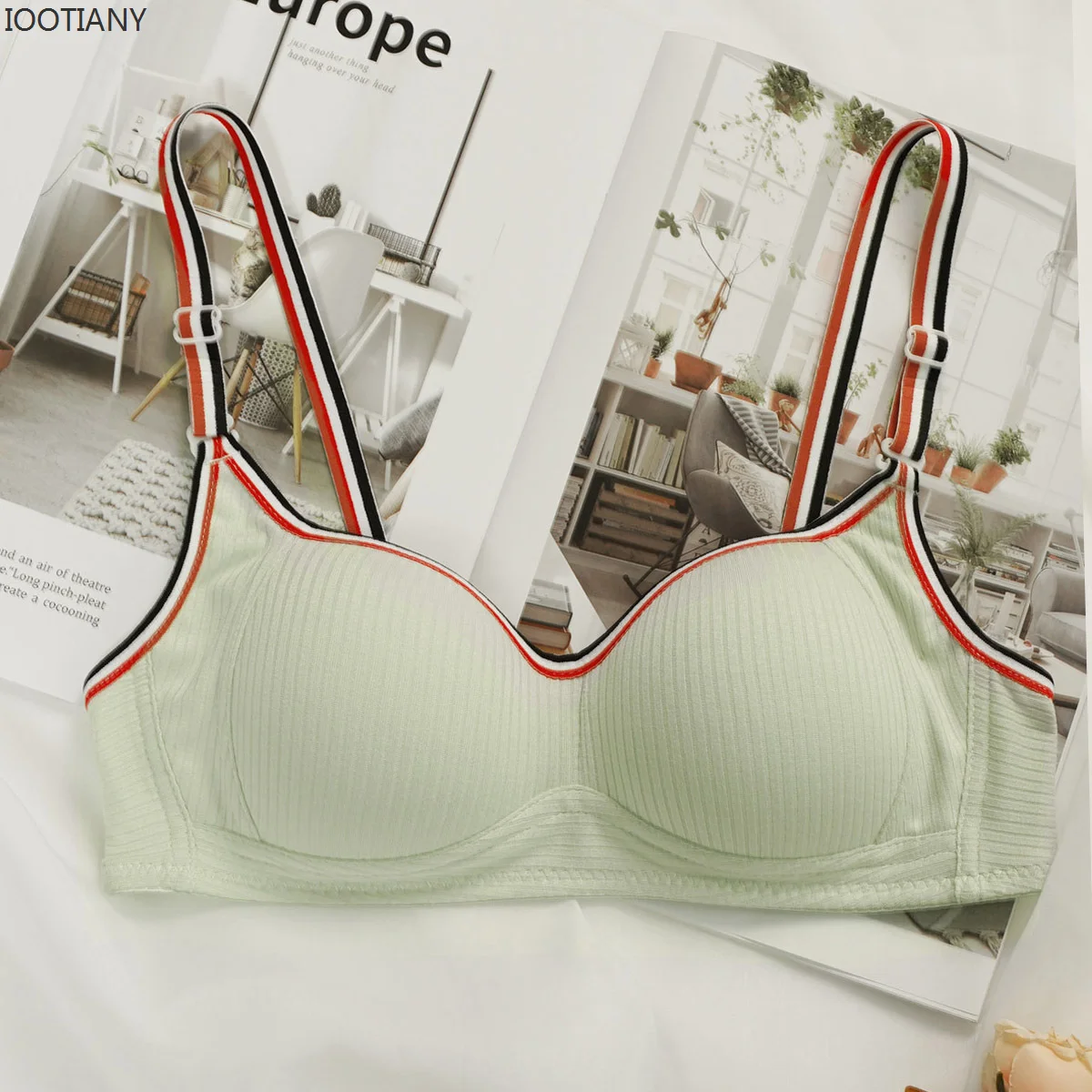 

IOOTIANY 2023 Thin Cup Sexy Fashion Youth Dynamic Girls Underwear Women's Sports Bra Underwire Underwear