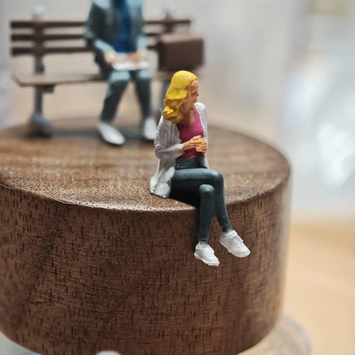 1/64 Figurina in miniatura in resina Forrest Gump modello di scena di auto Diorama