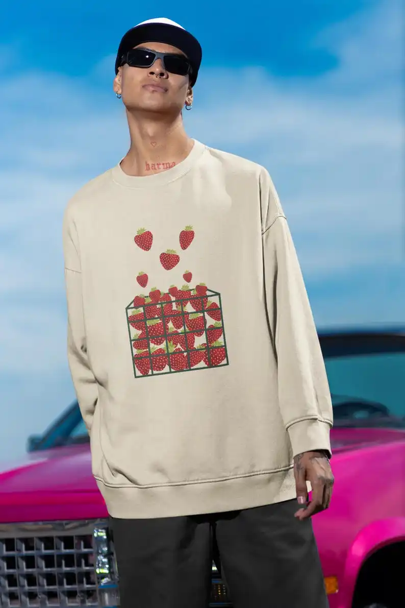 Unisex, koszulka Strawberry Basket - bluza spożywcza, koszulka truskawkowa, prezent dla niej, koszulki z żywnością, koszulka kawaii, truskawka k