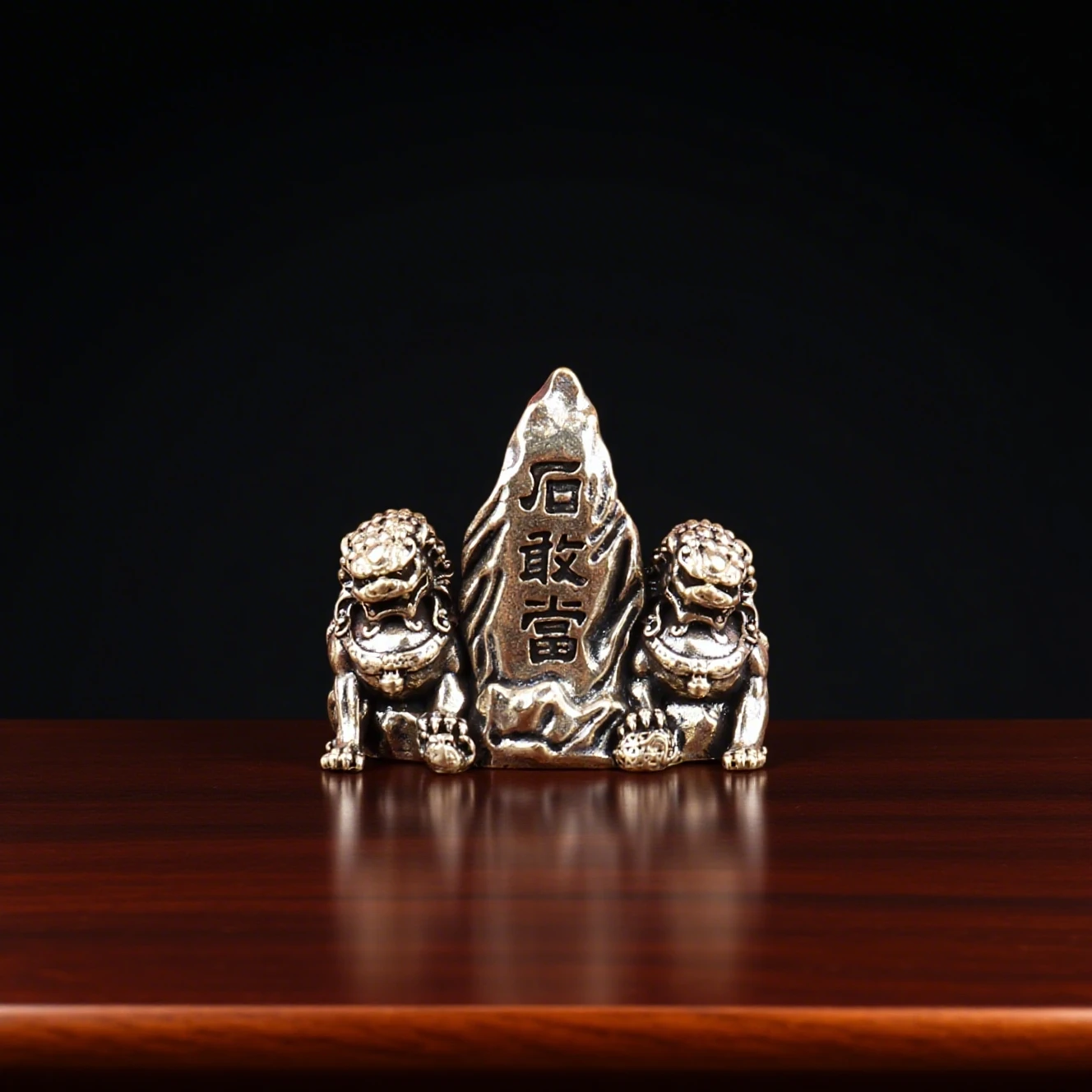

Retro Solid Brass Double Lions Shigandang Model - Vintage Feng Shui Protection Figurine, Desktop Decor & Office Ornament