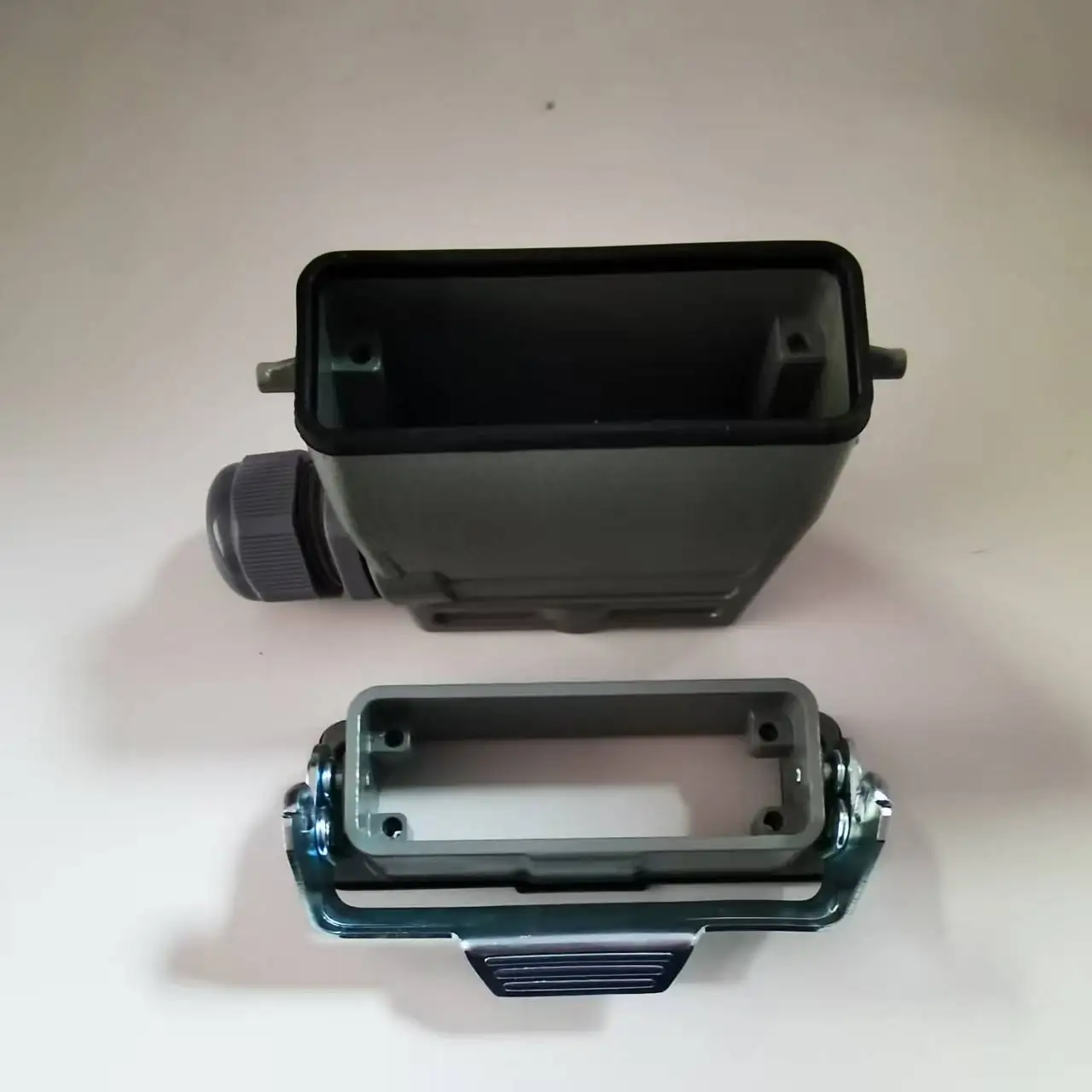 

Корпус тяжелого разъема HDC-HA-016