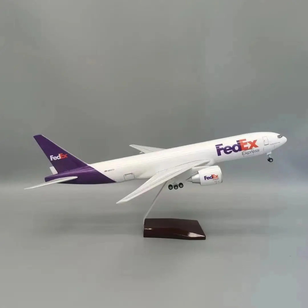 47CM 1/157 Scale 777 B777 Aircraft FedEx Cargo Airlines Model Toy With Wheel Landing Gear Plastic Resin Plane