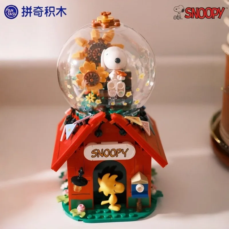 

Snoopy Red House Assembly Blocks Kawaii Anime Cartoon Toy Collection Model Desktop Ornament Children's Holiday Gifts
