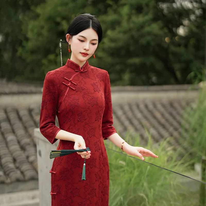 

Red Chinese Women Dress Vintage Three-Quarters Sleeve Qipao Long Elegant Cheongsam For Wedding Party Dress Size S-4XL
