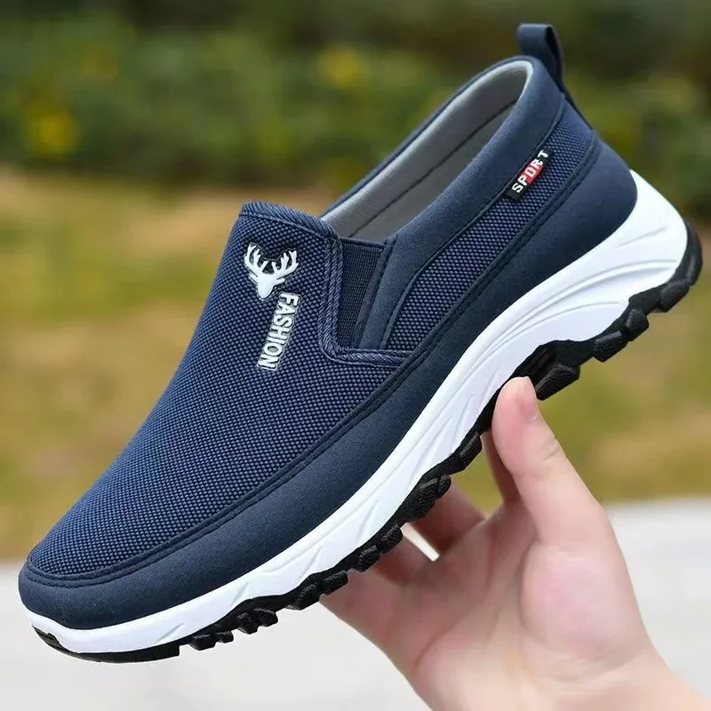 Loafers Men Sneakers Mesh Breathable Non-Slip Slip On Vulcanized Shoes Soft Sole Solid Color Comfortable Water Shoes Zapatos2024