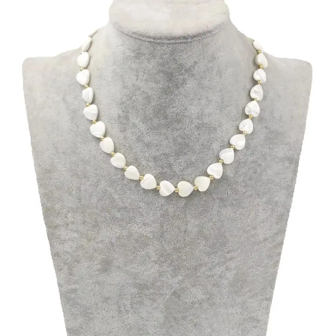 WT-JN191 WKT 2026 Sweet Retro Love Shape Necklace Shell Pendant Necklace Beautiful Fine Jewelry Lady Gift INS