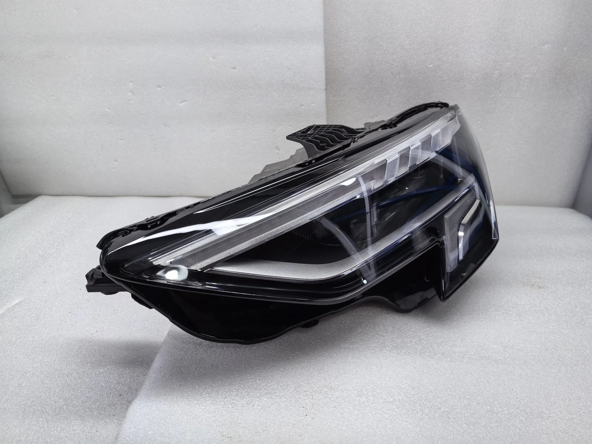 

Auto Lighting Systems Original for Audi A3 Led Headlight Assembly 2020-2023 LED Headlamp for Audi A3 Accessories