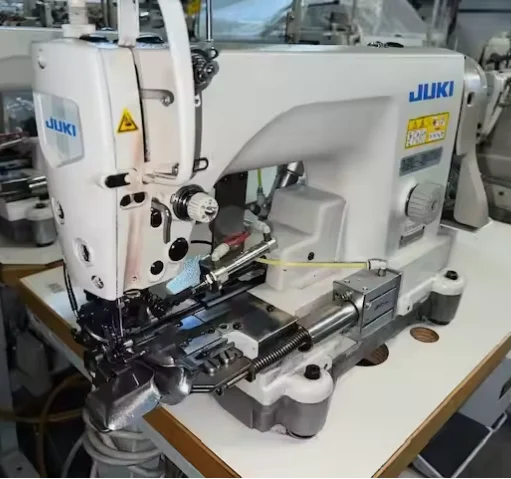 New and Original DLN-6390-7 High Speed Small Square Head Single Needle Cloth Feeding Large Hook Lockstitch Sewing Machine