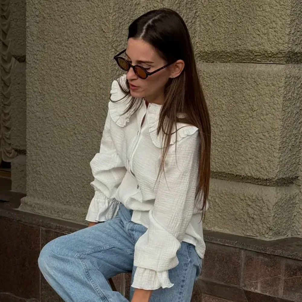 TWOTWINSTYLE القطن تقسم تكدرت قمصان بيضاء للنساء بيتر بان طوق فانوس كم المرقعة أزرار قميص الخريف نمط