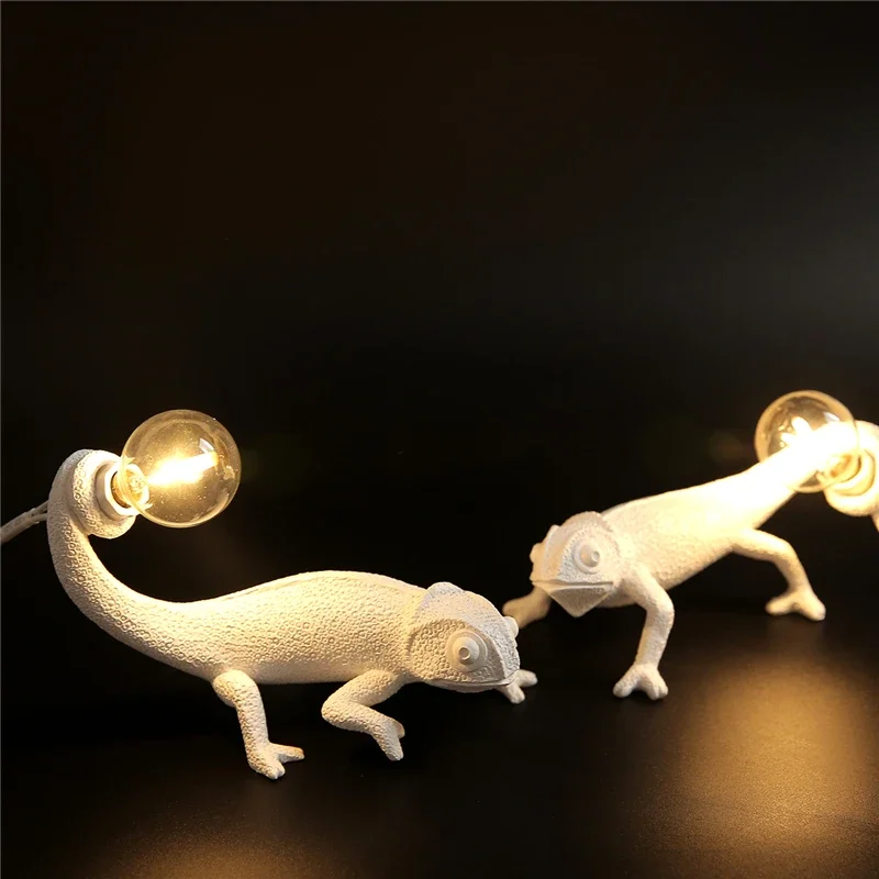 Luz de escritorio de lagarto camaleo nórdico, lámpara de mesa de Animal Camaleón de resina LED moderna, accesorios de iluminación de decoración de cabecera de dormitorio para niños