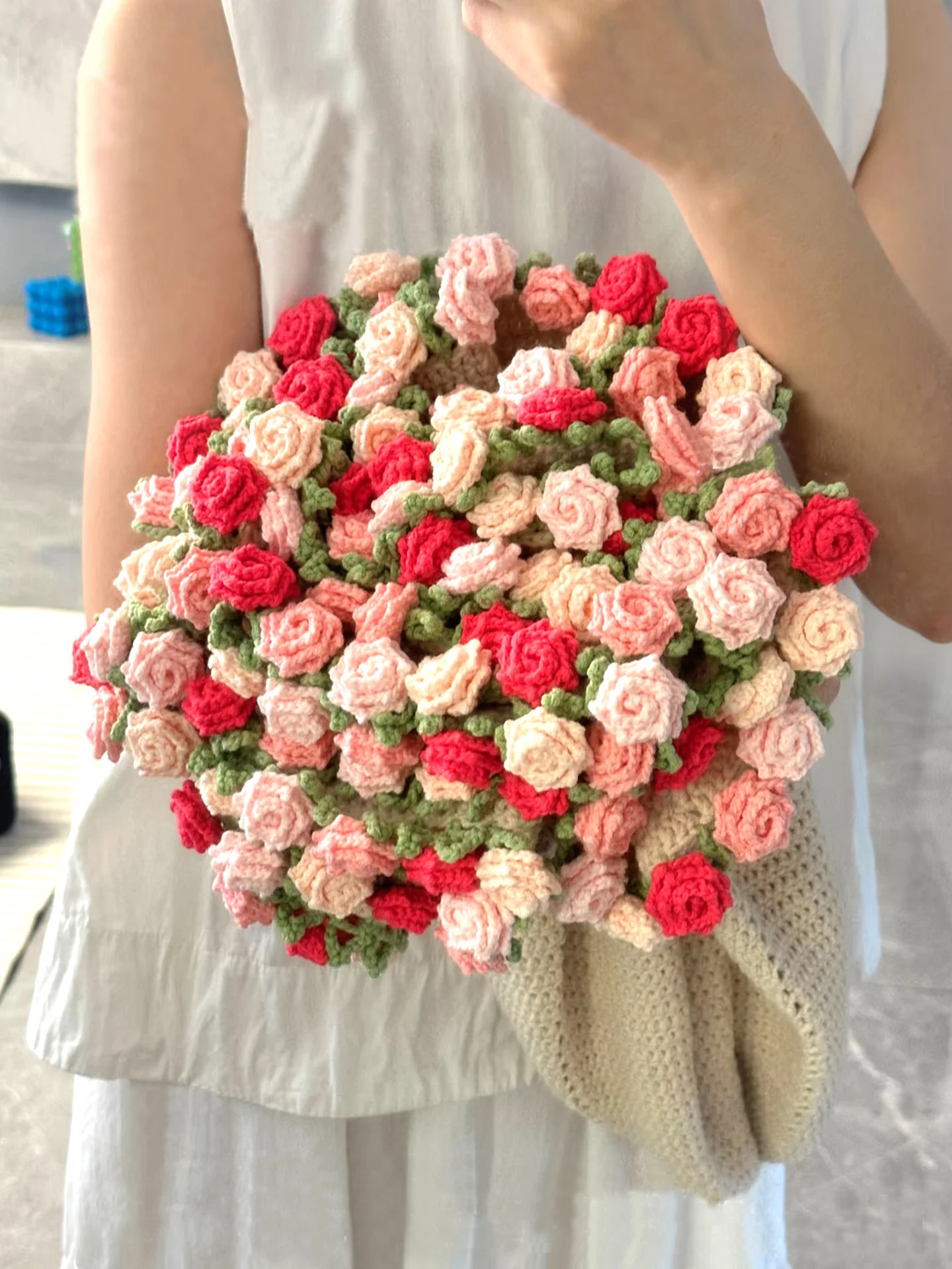 徐々に咲くバラの花柄ブランケットかぎ針編みdiy素材キット手編み糸かぎ針七人の殉教者の日伝統的な中国の祭り