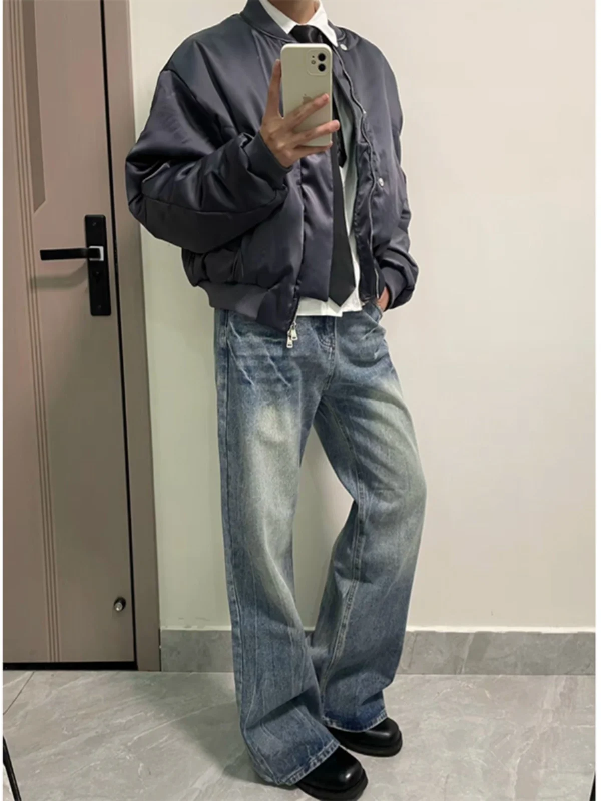 Retro Blue Lightnin…