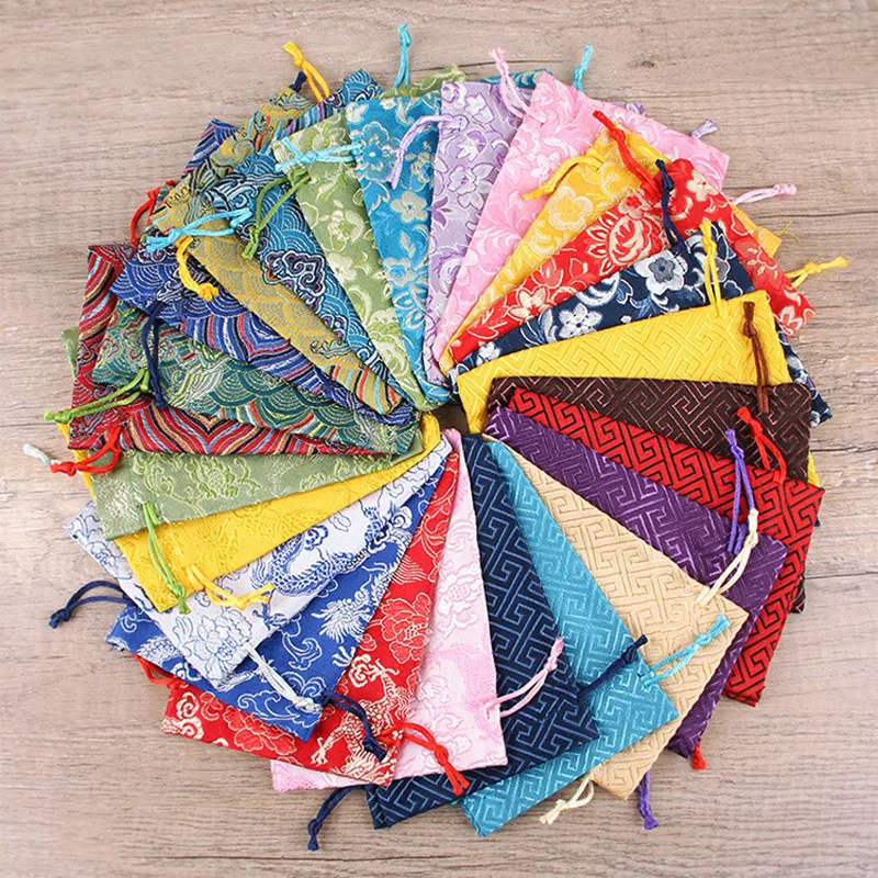 

50pcs/lot 10*14cm Wholesale Chinese Style Brocade Cloth Drawstring Bag Portable Organizer Pendant Jewelry Wedding Pouch Gift