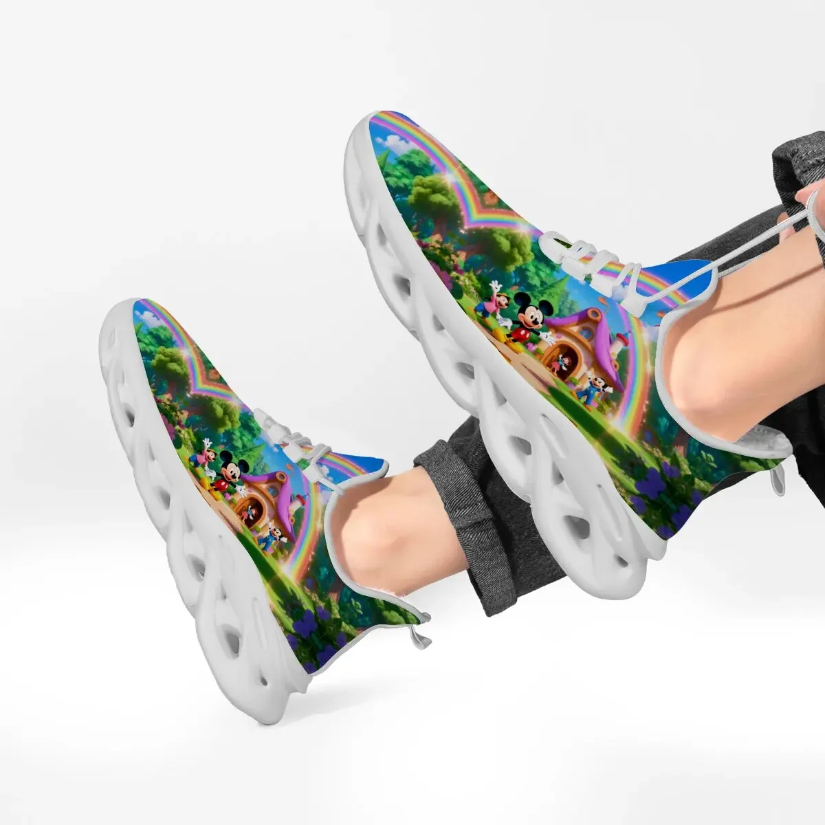 حذاء ميكي ماوس ديزني الجديد للأطفال على الموضة أحذية رياضية مبطنة بالصوف بنمط قوس قزح أحذية رياضية للنساء والرجال أحذية رياضية دافئة