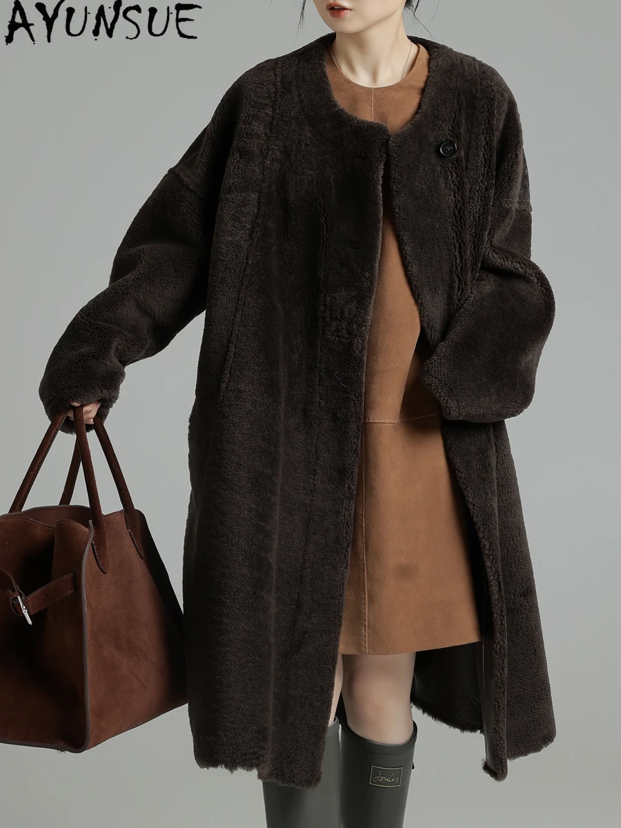 معطف فرو من جلد الغنم الطبيعي من AYUNSUE للنساء سترة من الجلد الحقيقي ملابس فاخرة سترات شتوية متوسطة الطول للسيدات 2025 Schulaba Жеenca