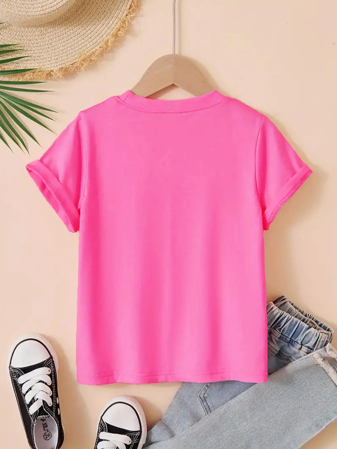 قميص أبجدي رقمي 67 مطبوع قطعة واحدة رياضي كاجوال بأكمام قصيرة للفتيات مع زخرفة شريطية خفيفة، 67 نمط، عيد الميلاد ورأس السنة الجديدة 2026، ملابس متعددة الاستخدامات للمنزل والملابس الخارجية