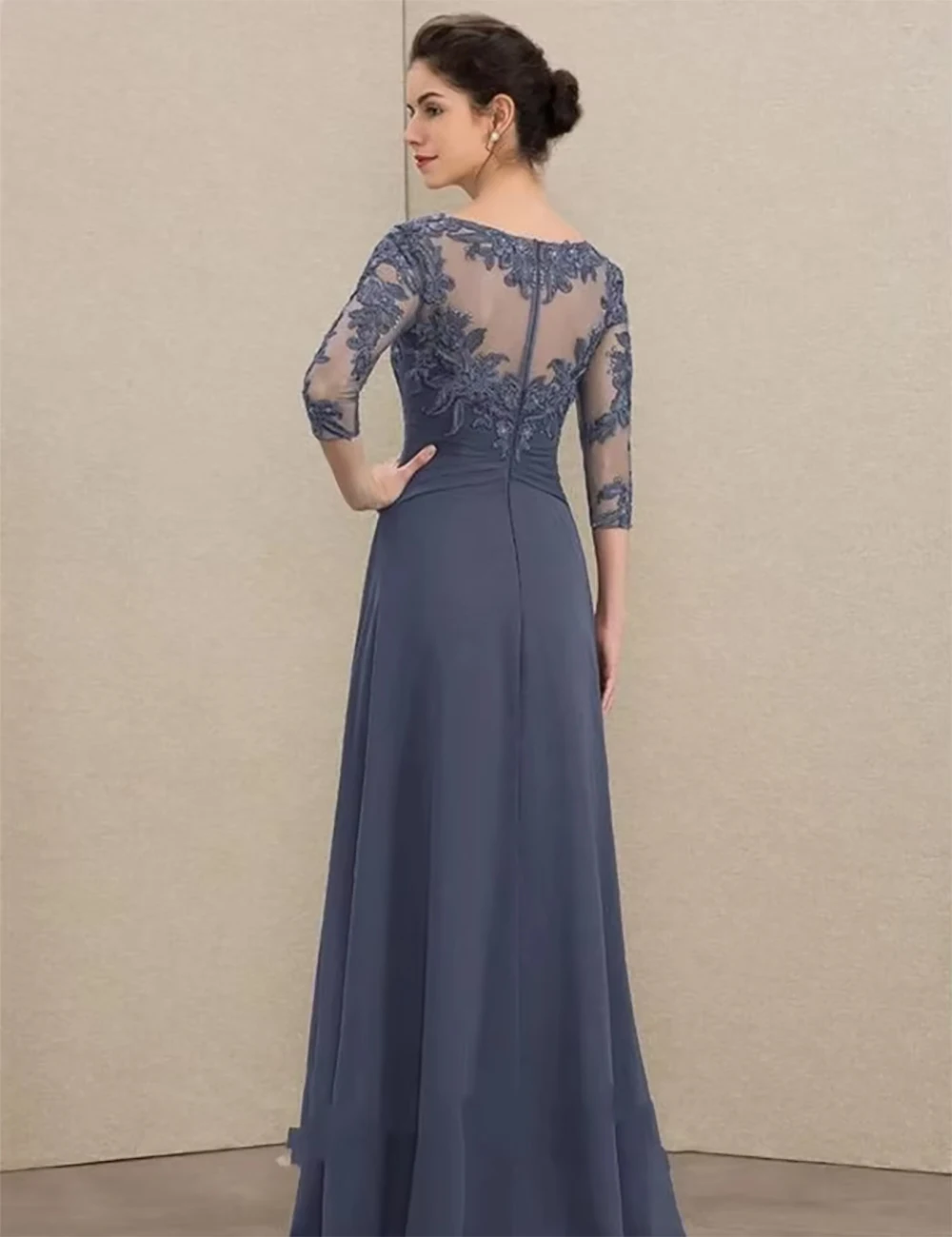 Abiti eleganti per la madre della sposa lunghi fino al pavimento in chiffon a trapezio con scollo rotondo e abito da festa da donna con volant a cascata