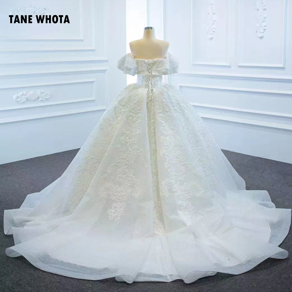 Vestido De Casamento Sweetheart con spalle scoperte Lace Up Back Ruffles Ricamo Abito da ballo Abiti da sposa bianchi personalizzati