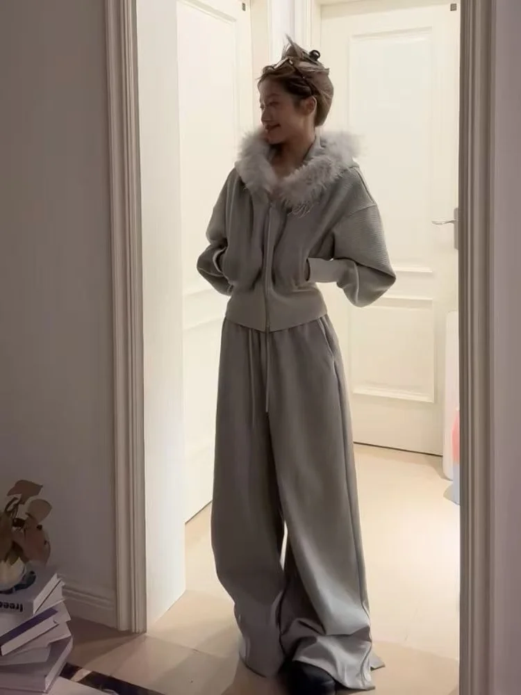 

Зимняя куртка женская серая короткая толстовка на флисовой подкладке с длинным рукавом на молнии блестящий дизайн меховой воротник облегающие модные топы