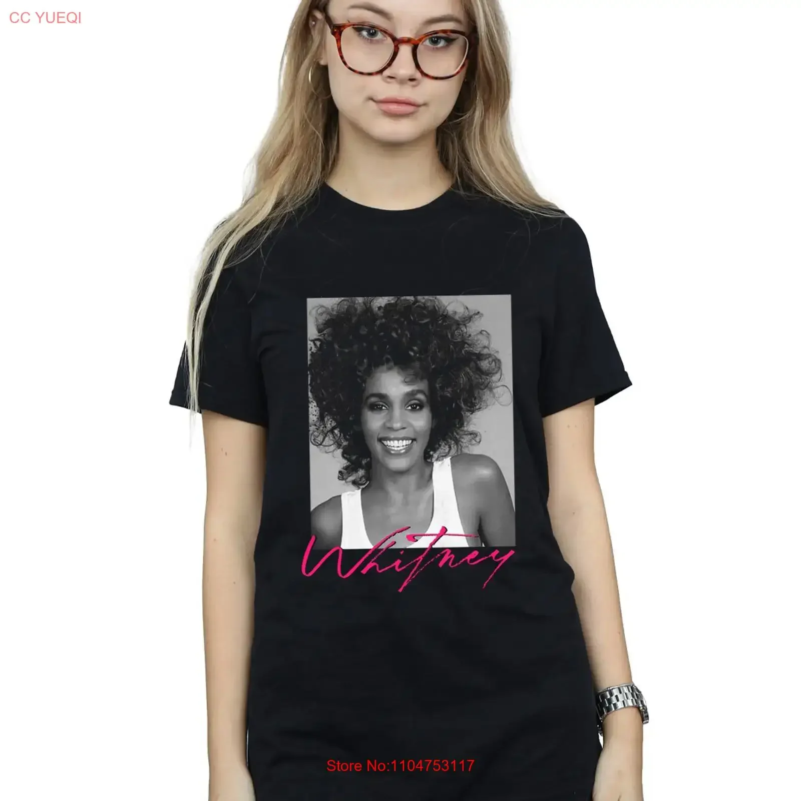 Whitney Houston Women's Smile Photograph Boyfriend Fit T Shirt vintage Washed Comfortable Stretched Slightly designer clothes