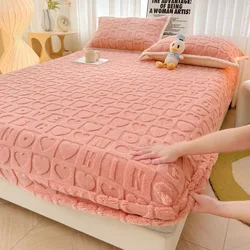 Thickened Plush Mattress Cover Warm Soft Milk Velvet Bed Fitted Sheet Double King Queen Size Bedsheet Mattress Protection Cover