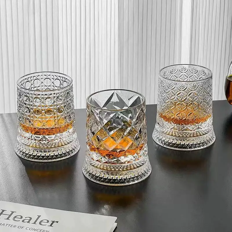 Vintage Glass 360 ° Rotating Glass Cup With Base Creative Glowing Rotation Glass Light Luxury Glass Brandy Wine Cup Glassware