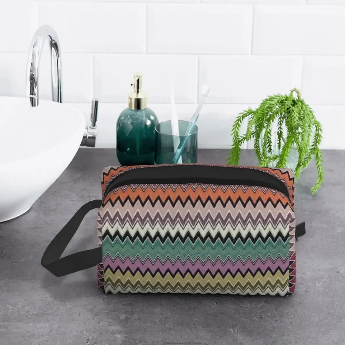 Kleurrijke Zig Zag Chevron Make-Up Tas Voor Vrouwen Reizen Cosmetische Organizer Mode Bohemian Geometrische Opslag Toilettassen