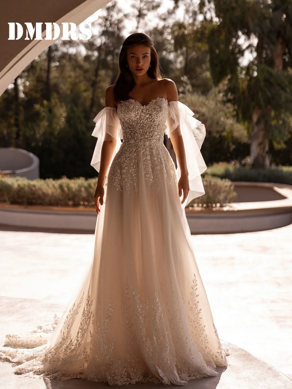 

Romantic Sweetheart Wedding Dresses Elegant Appliqué Bridal Gowns Stylish Lace Floor-Length Wedding Gowns Vestidos De Novia
