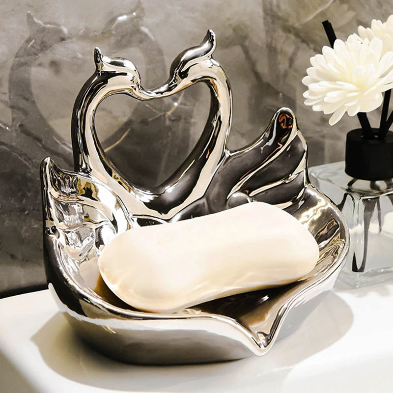 

Креативная керамическая мыльница, легкая роскошная милая мыльница в форме лебедя, принадлежности для дома, ванной комнаты и кухни, стеллаж для хранения в ванной комнате, 1 шт.