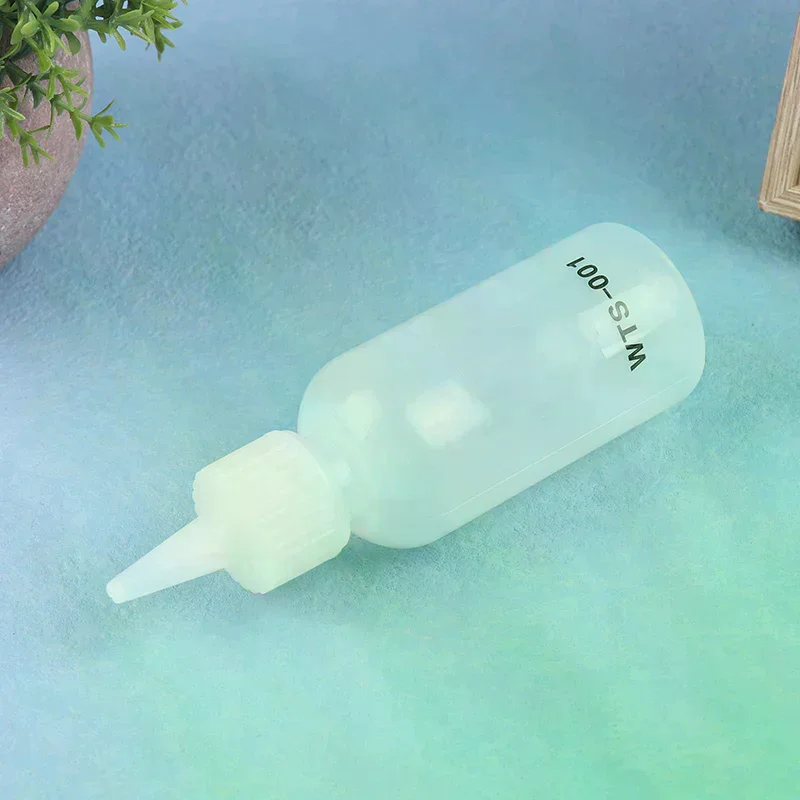 50ML WTS-001 Plastic Liquid Alcohol With Needle For Dispenser Rosin Solder Flux Paste For Phone PCB Welding Repair 1Pc