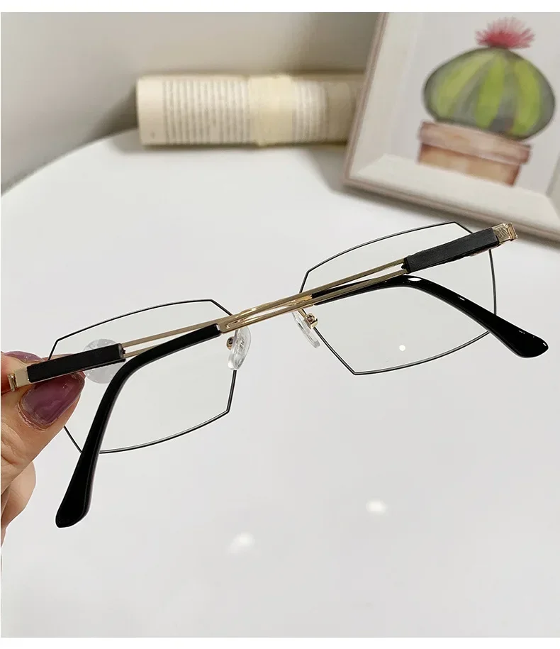 Randlose Lesebrille für Damen, Anti-Blaulicht-Schnittkante, mittleres Alter und ältere Menschen, modische Brillen für Herren – Detail 12