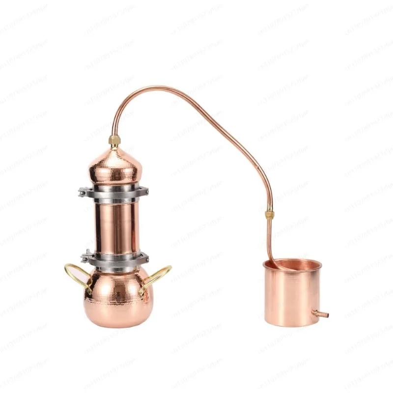 Copper still for home use; small, ancient distillation device with 2 liters; water pump and pipe included.