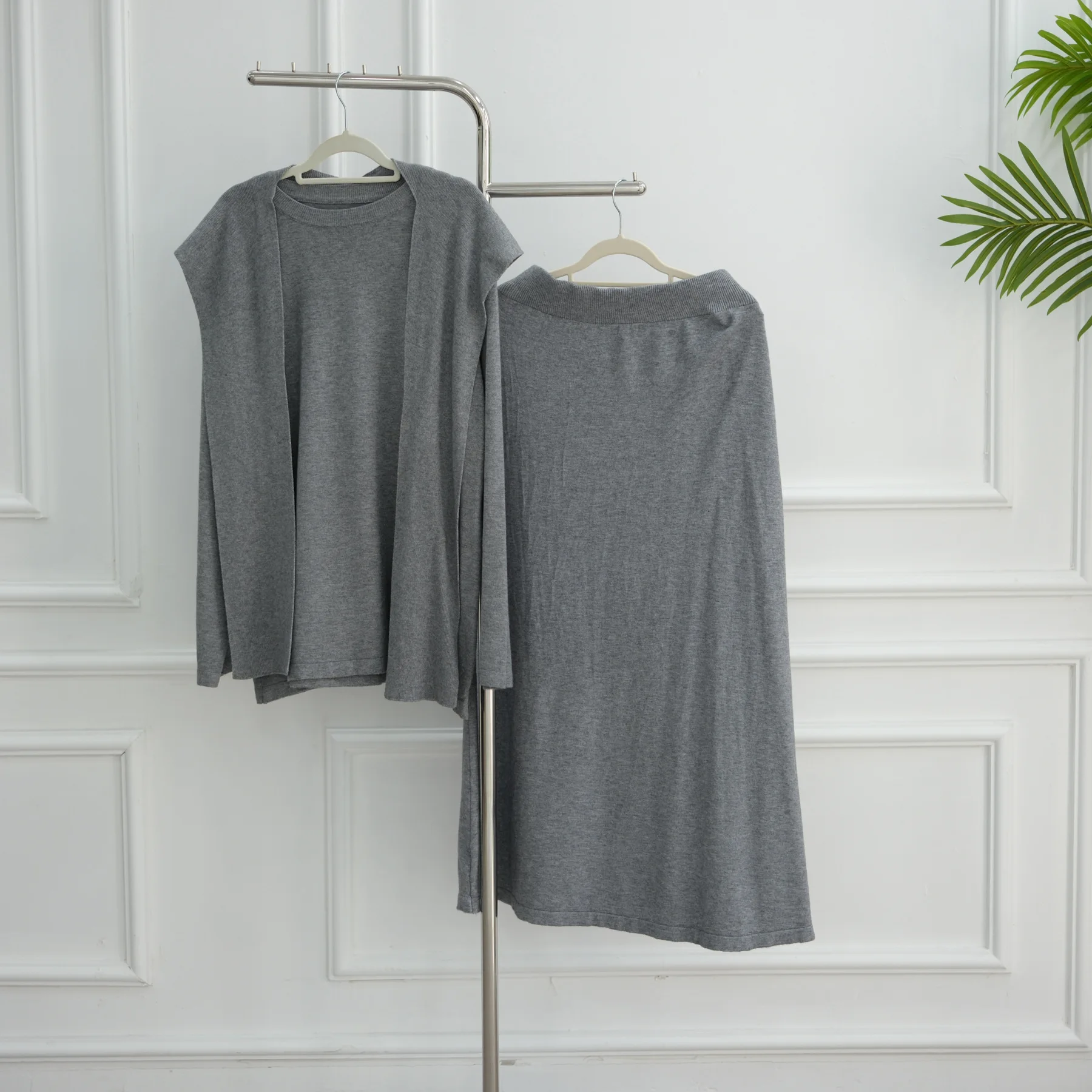 

Women Muslim Knitted Sweater Tops Pants Set Islam Clothing Tracksuit Robe Abaya Kaftan Dress Outfits Femme Musulmane Ensembles