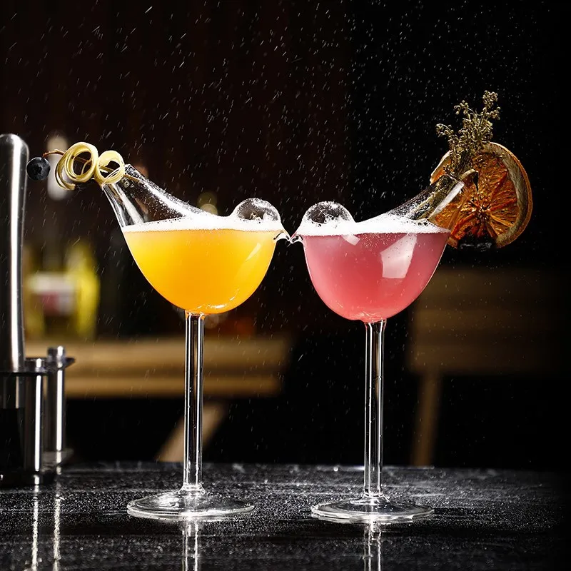 

Creative Cocktail Glass Bird Design Clear Cocktail Glass Novelty Drink Cup for KTV Bar Night Party Bar Accessories