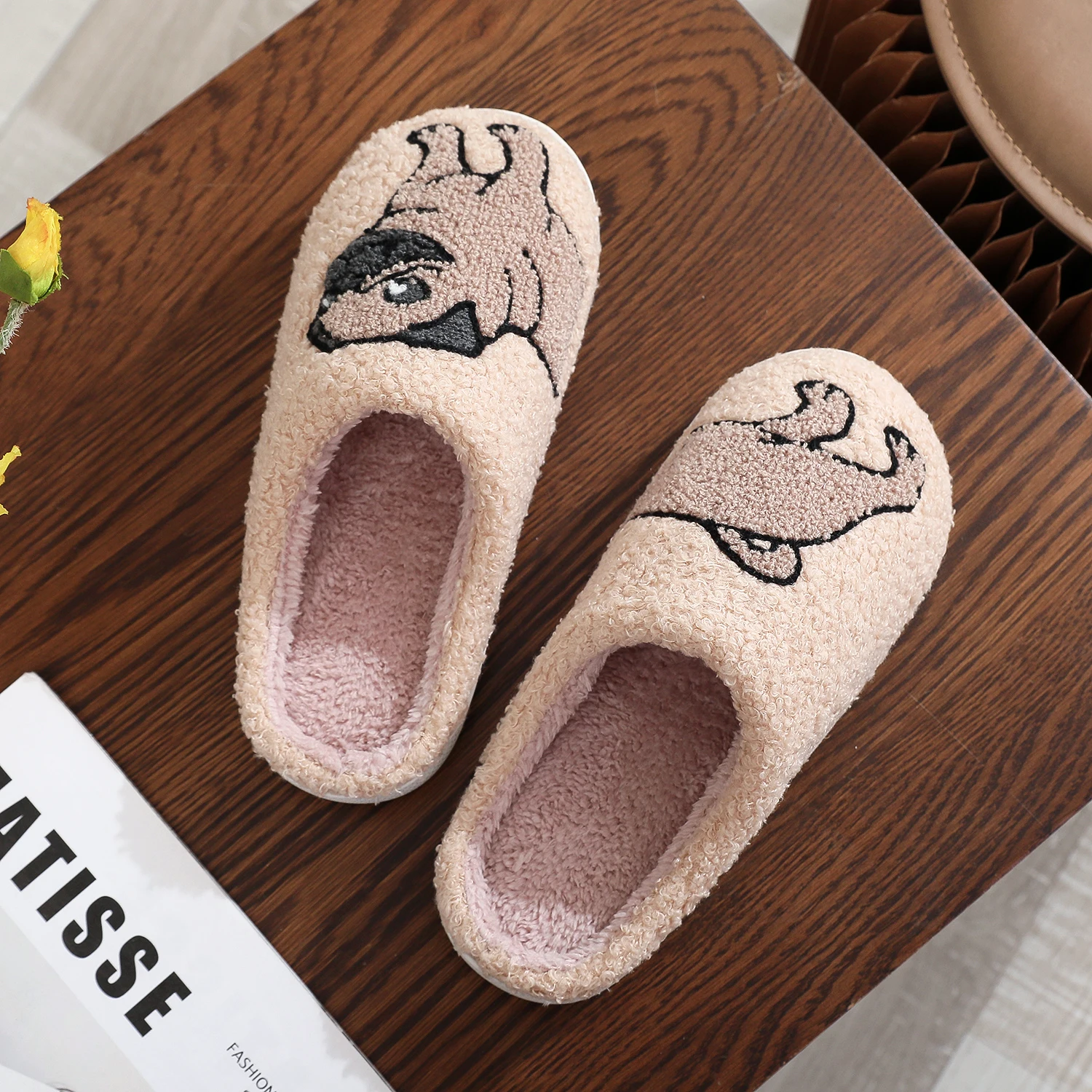 Pet Pattern Pug Pug Embroidery stuffed Home Platform Cozy Furry Cotton Slippers Cute Warm Non-slip Indoor Slippers Pet Mom Gift Men Women Can Wear