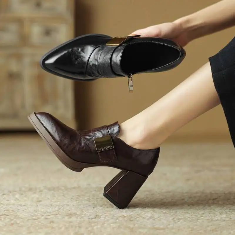 Pointed Block Heel Pumps Embossed Sheepskin Upper Lining Insole Rubber Sole Metal Buckle Slip-on Women Fashion Shoes F150