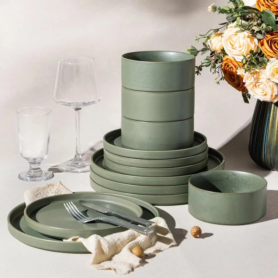 

Наборы керамической посуды на 4 персоны, тарелки и миски из керамогранита с высоким ободком, устойчивые к сколам и трещинам, подходят для духовки, посудомоечной машины и микроволновой печи.