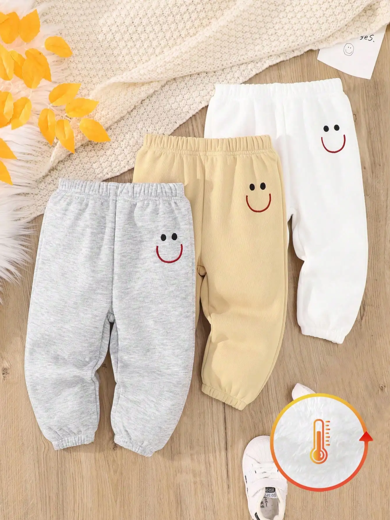 

A Simple And Casual 3-Piece Set Of Fleece Baby Girls' Cute Smiling Pants And Baby Boys' Pants For Autumn And Winter