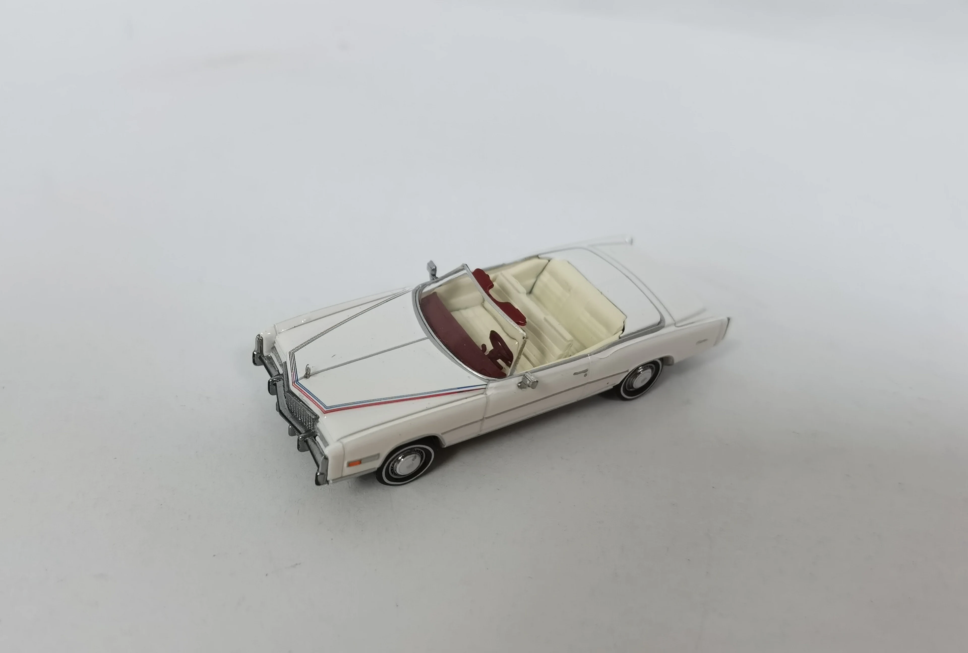 Cars HO Brekina Cadillac Eldorado Convertible metallic beige1/87 NO.BRE19752 For Collection