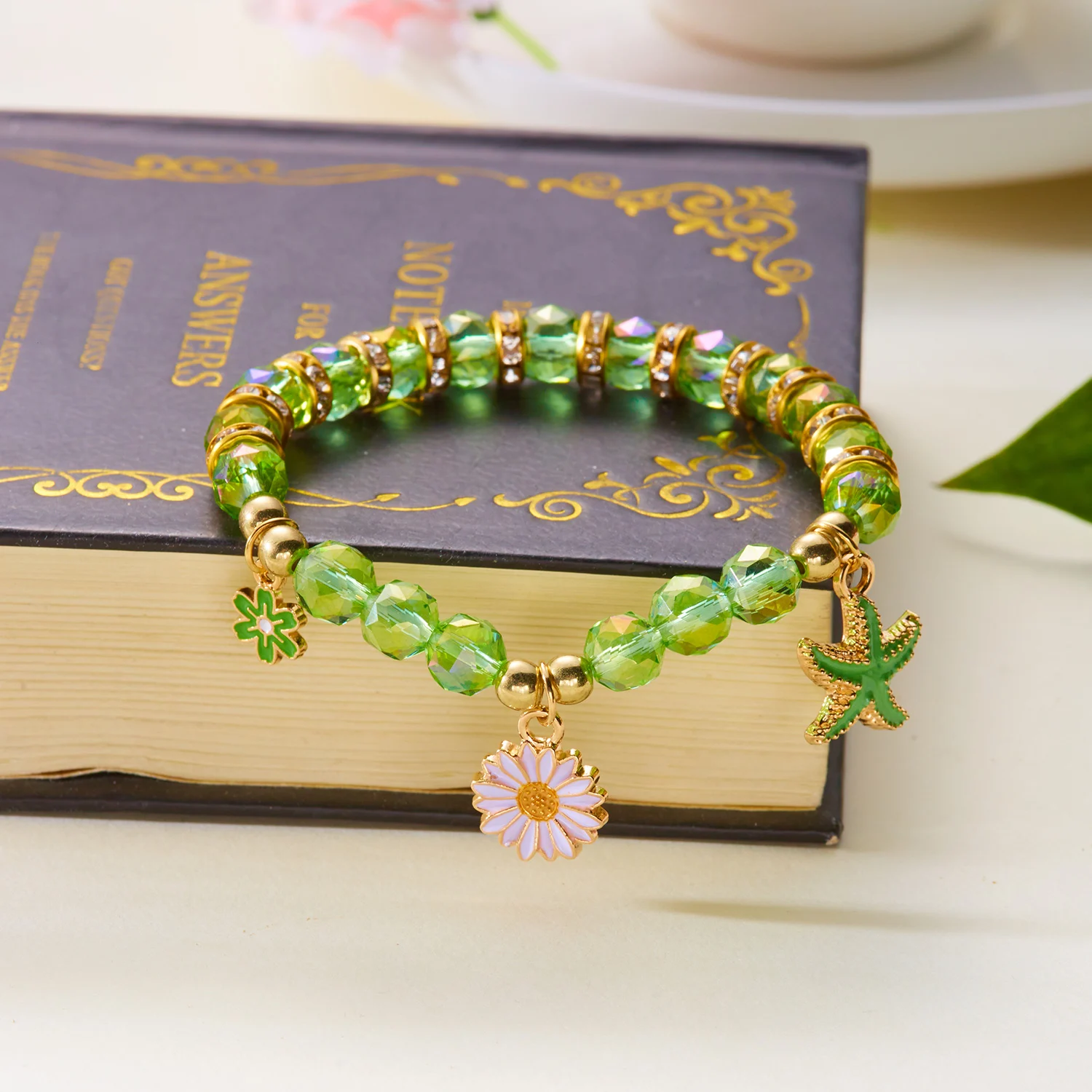 Böhmisches Blaues Kristall-Perlenarmband für Frauen Goldfarben Seestern Sonnenblumen-Anhänger Elastische Handkette Sommer-Schmuck Geschenk – Detail 6