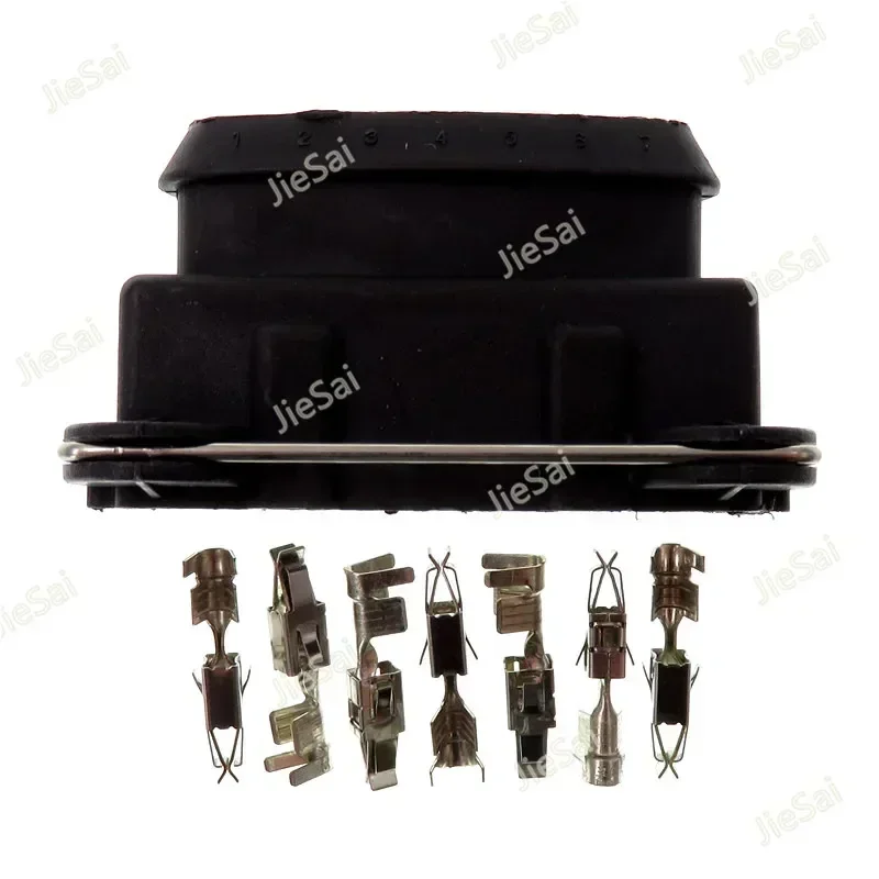 Female 7 Pin Wiring Automotive Conenctor For AMP Tyco