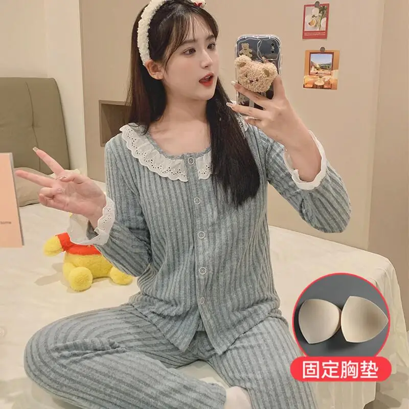 

2026 Women Autumn Winter New Fashion Comfort Loose Sleepwear with Chest Mat Sweet Cute Lace Edge Round Neck Home Furnishing Set