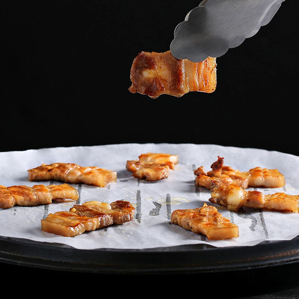 

50pcs Barbecue Paper Non Stick Round BBQ Paper Kitchen Baking Paper Liners Supplies for Home Restaurant Daily Use (White,