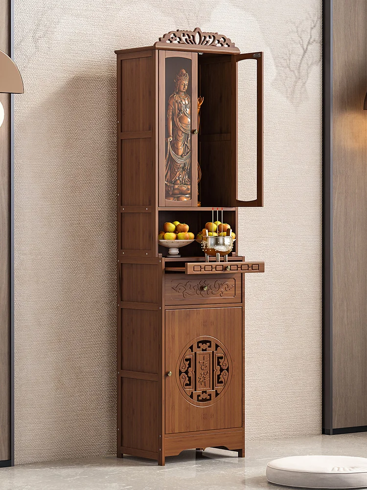 A new Chinese-style shrine cabinet with simple solid wood Buddha table is dedicated to the altar table of the God of Wealth.