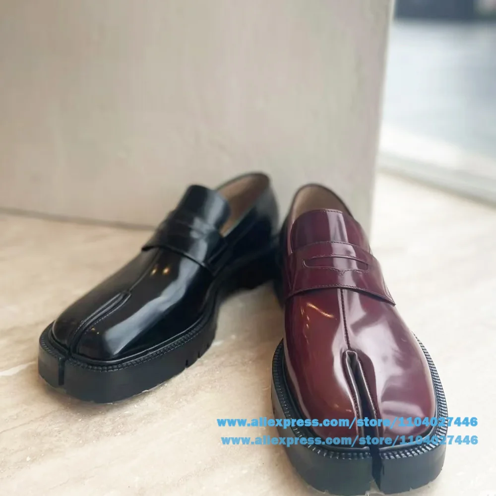 Chaussures à enfiler en cuir souple pour hommes, mocassins fendus, mocassins à semelle optique, chaussures simples, design décontracté, document