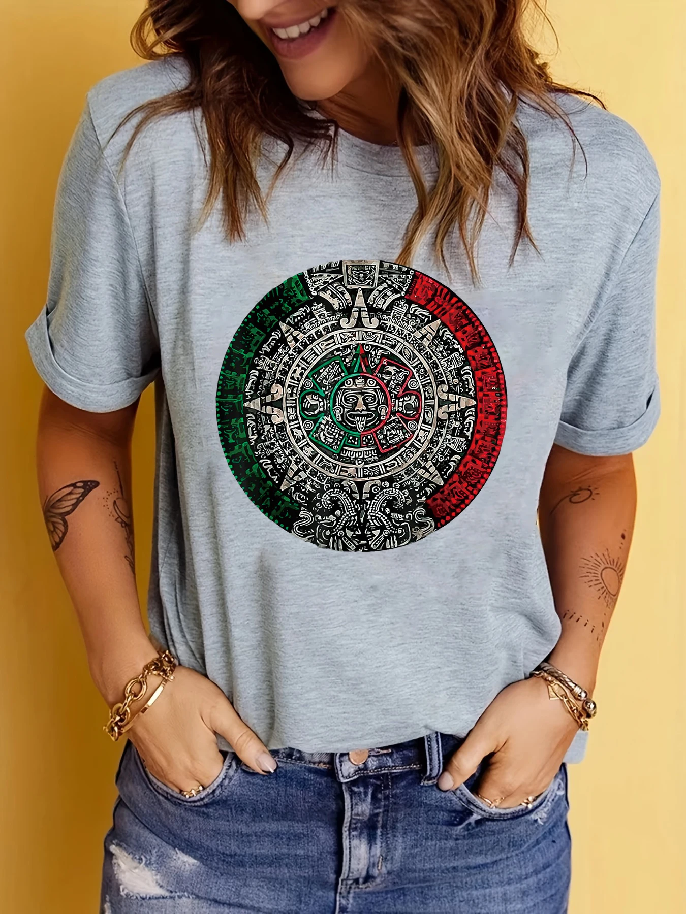 女性のカジュアルな半袖プリントTシャツ、aztecカレンダー、サンストーン、mexican art、夏の美的グラフィックy2kトップ