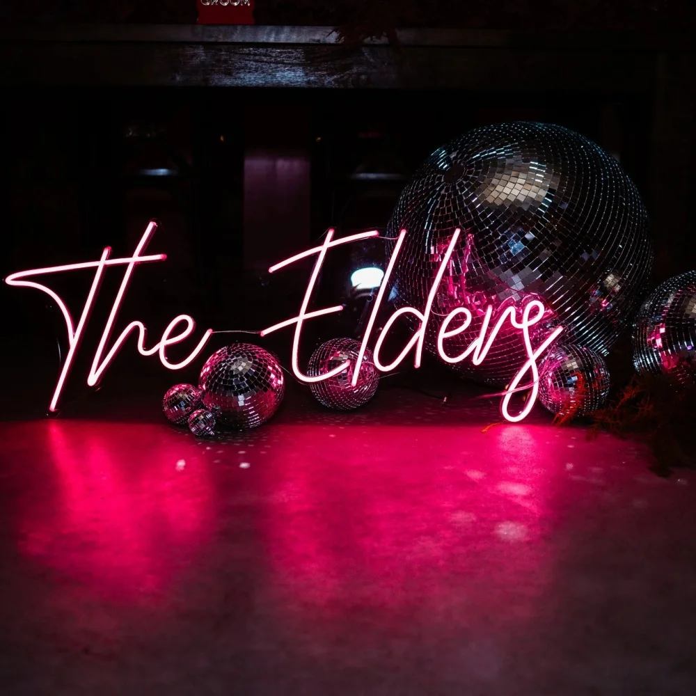 

Customizable LED Neon Sign for Wedding Bar Salon Beauty Business for Light up Name Advertising
