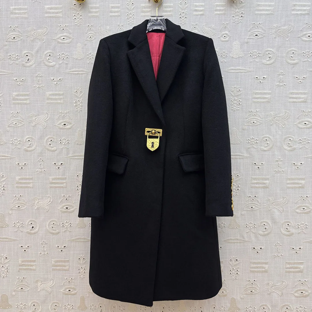 

2025 New Winter 50% Wool Woolen Long Suit Coat Women Notched Long Sleeve Gold Key Button Elegant Fashion Black Straight Overcoat