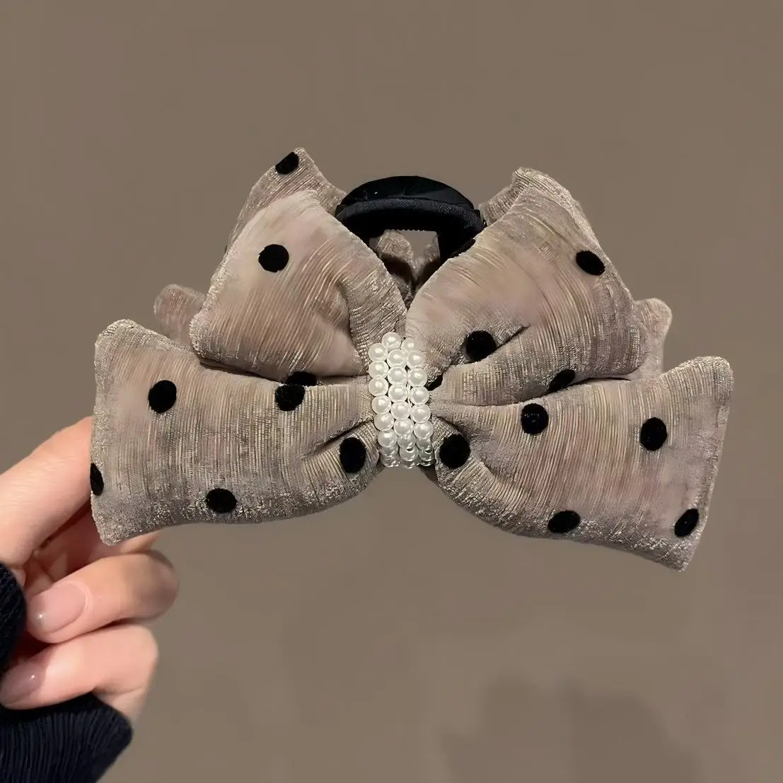

Women's Hair Claw Clips Korean Bowknot Polka Dot Sweet Kawaii Cute Versatile Hair Grab Headwear High-quality Hair Accessories